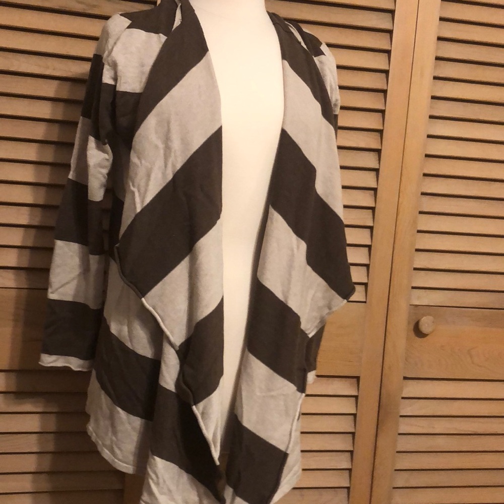 Hooded jacket